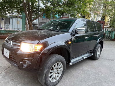 Bán xe Mitsubishi Pajero Máy xăng số tự động