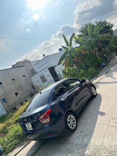 i.10 bản Sedan MT 1.2 _xe đẹp_ chính chủ