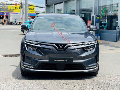 Xe VinFast VF8 Eco AWD 2023