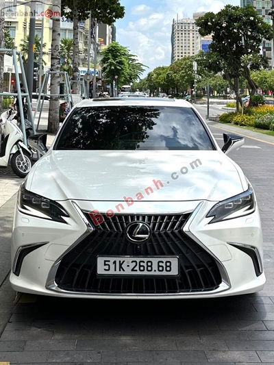 Xe Lexus ES 250 2021
