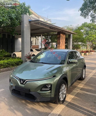 Xe VinFast VF6 Eco 2025