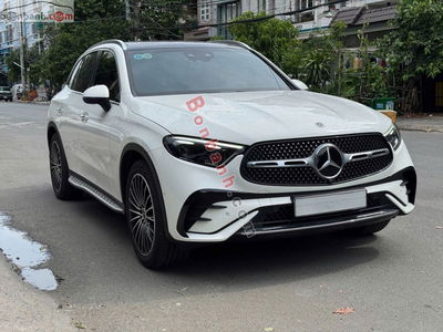 Xe Mercedes Benz GLC 300 4Matic 2023
