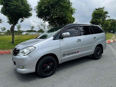 Toyota Innova 2010 G chuẩn gd đẹp zin ko taxi nhé