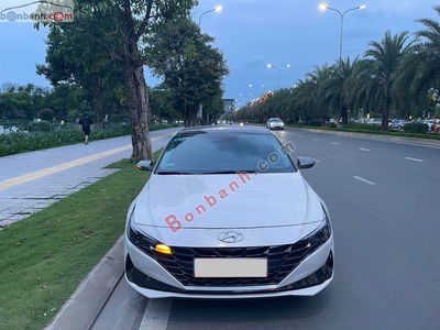 Xe Hyundai Elantra 1.6 AT Đặc biệt 2024