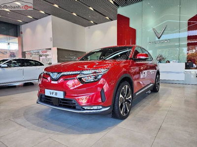 Xe VinFast VF8 Plus 2025