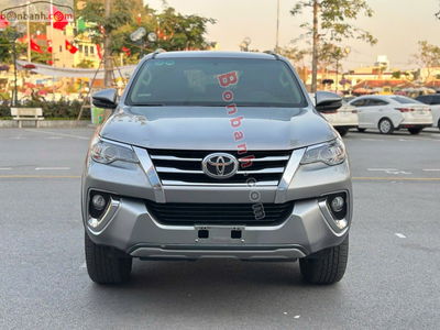 Xe Toyota Fortuner 2.7V 4x2 AT 2018