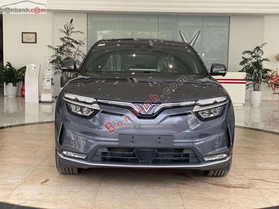 Xe VinFast VF8 Plus 2025