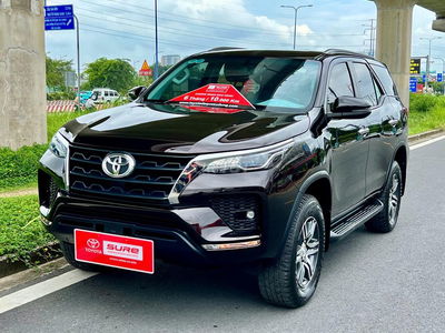Toyota Fortuner 2021 2.4G 4x2AT - 77970 km