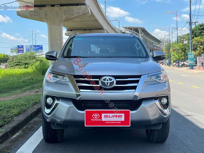 Xe Toyota Fortuner 2.7V 4x2 AT 2020