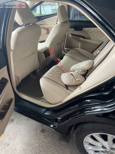Xe Toyota Camry 2.0E 2013