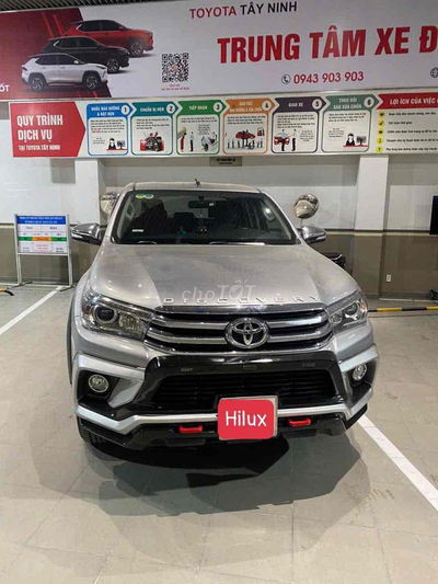 Toyota Hilux 2.8G 4x4 2017 máy dầu 2 cầu số tự độg