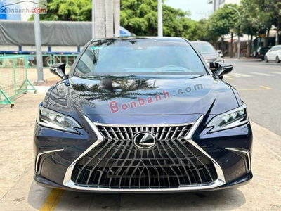 Xe Lexus ES 250 2022