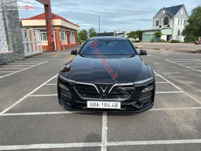 Xe VinFast Lux A 2.0 Plus 2.0 AT 2020