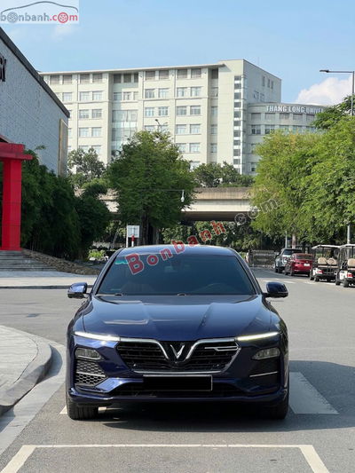 Xe VinFast Lux A 2.0 Premium 2.0 AT 2020
