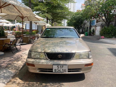 Toyota Avalon 1995 bản kỷ niệm