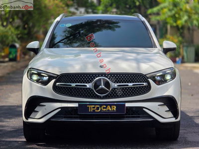 Xe Mercedes Benz GLC 300 4Matic 2023