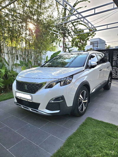 PEUGEOT 5008 SX 2018