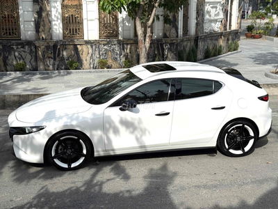 Mazda 3 2021 2.0L Signature Premium - 34000 km