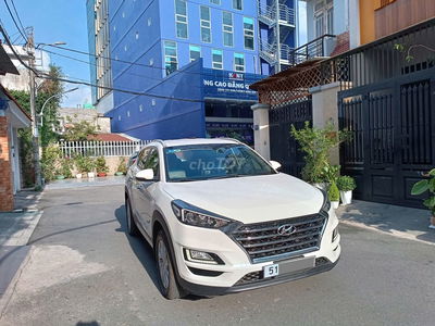 Hyundai Tucson 2.0AT 2020 FL trắng đẹp