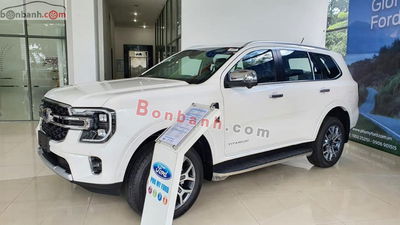 Xe Ford Everest Titanium Plus 2.0L 4x4 AT 2025