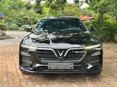 VinFast Lux A2.0 plus 2022 - 30000 km