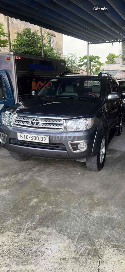 Toyota Fortuner 2012 2.7V 4x2 AT - 187200 km