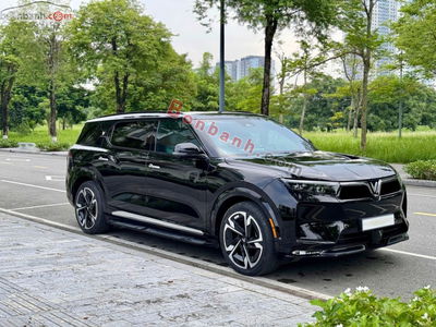 Xe VinFast VF9 Plus 2023