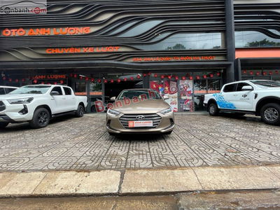 Xe Hyundai Elantra 1.6 AT 2018