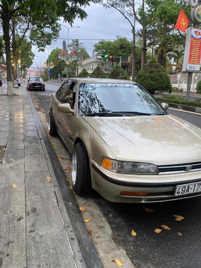 Honda Accord 1992 2.0 MT