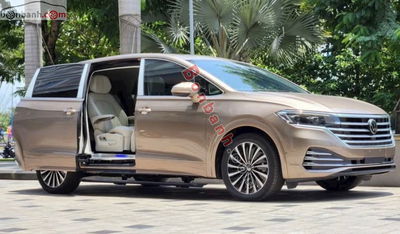 Xe Volkswagen Viloran Luxury 2025