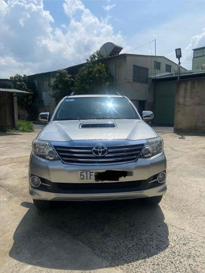 Toyota Fortuner 2015 2.5G 4x2 - 130000 km
