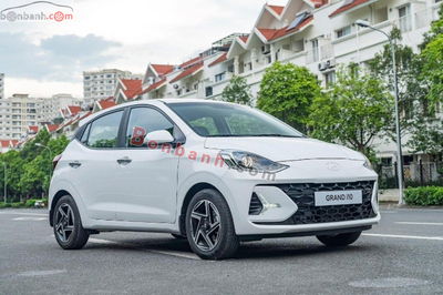 Xe Hyundai i10 1.2 AT 2025