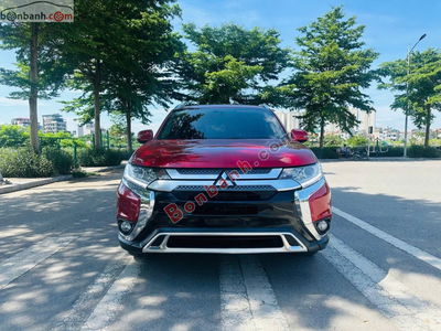 Xe Mitsubishi Outlander 2.0 CVT 2020