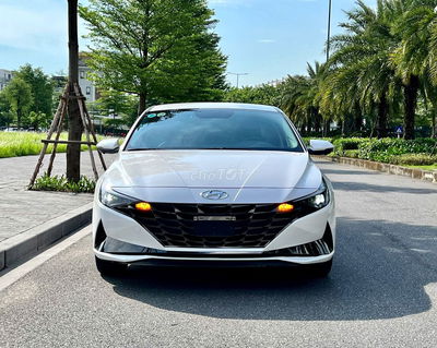Hyundai Elantra 1.6AT đặc biệt sx 2022 đky 2023