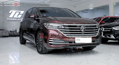 Xe Volkswagen Viloran Luxury 2023