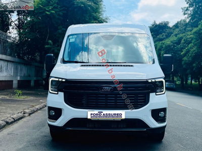Xe Ford Transit Trend 2025