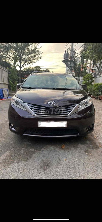 Toyota Sienna LE 2010 - 92000 km