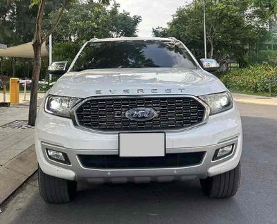 Ford Everest Titanium 2020 có xuất hoá đơn