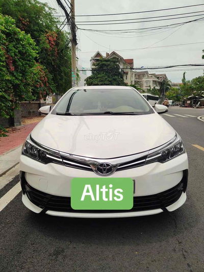 Toyota Corolla Altis 2017 1.8G AT - 108000 km