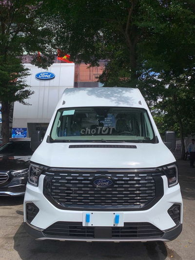 ford Transit 16 Chỗ Premium 2025 - Ưu Đãi Giá Tốt