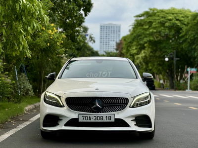 Mercedes Benz C180 AMG 2021 - 34000 km
