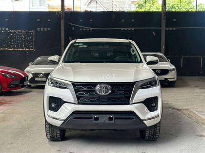 Form mới Toyota Fortuner 2.4G sàn 2020 lướt 6 vạn.