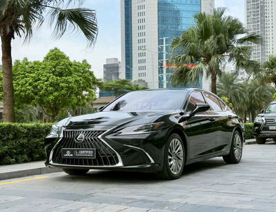 [ES300h] Màu Đen, sản xuất 2023. Xe đẹp 01 chủ🇻🇳