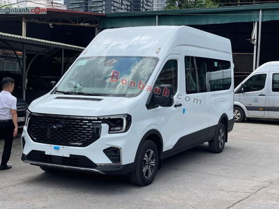 Xe Ford Transit Premium 2025