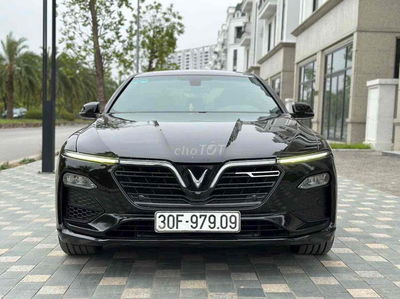 VinFast Lux A2.0 2019 2.0 AT - 85000 km