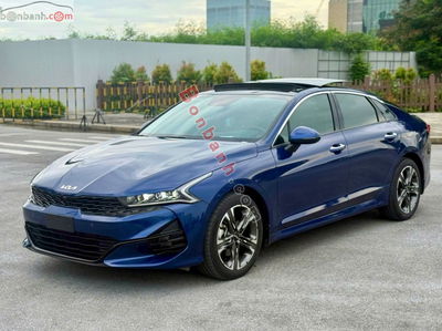 Xe Kia K5 Premium 2.0 AT 2022