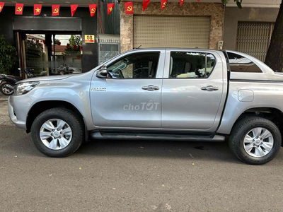 TOYOTA HILUX E 2.4L 4x2 MT NHẬP THÁI