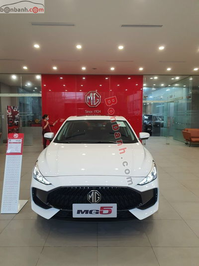 Xe MG 5 Luxury 1.5 AT 2025