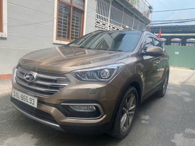 Hyundai Santafe 2.4L 2 cầu bản cao cấp xăng 2017