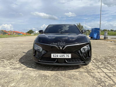VinFast VF7 2025 Plus - 9000 km bản Trần Kính